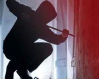 कोर्ट ने लुटेरे मोहित यादव को किया भगोड़ा घोषित, 28 मार्च को सराफा कारोबारी के कर्मचारी से 6.80 लूट का मामला