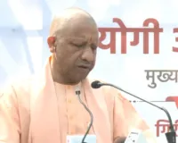 हॉकी जूनियर विश्वकप ट्रॉफी का सीएम योगी ने किया स्वागत, खिलाड़ियों को दी बधाई