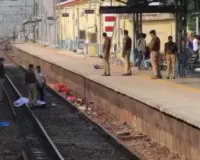 यूपी के मिर्जापुर में हुआ बड़ा रेल हादसा, ट्रैक पार करते हुए कई यात्रियों की कटकर मौत