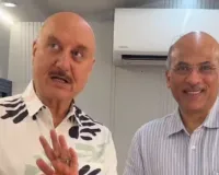 अनुपम खेर ने शुरू की 549वीं फिल्म की शूटिंग, सूरज बड़जात्या के साथ हुई धमाकेदार जुगलबंदी