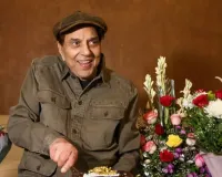 Dharmendra Health Update: धर्मेंद्र को अस्पताल से मिली छुट्टी, घर पर होगा ही-मैन का इलाज