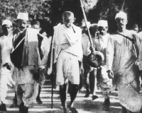 छह नवंबर: महात्मा गांधी ने दक्षिण अफ्रीका में रंगभेद के खिलाफ ‘ग्रेट मार्च’ किया था शुरू 