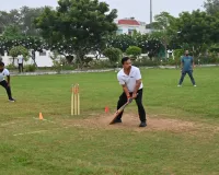 AKTU कुलपति ने क्रिकेट ग्राउंड में मचाई धूम, विश्वविद्यालय में इंट्रा यूनिवर्सिटी खेल प्रतियोगिता का हुआ शुभारंभ