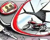 मथुरा में तेज रफ्तार का कहर :   कार की टक्कर से मोटरसाइकिल सवार दो लोगों की मौत, कार चालक फरार 