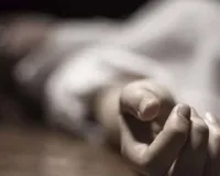   अलीगढ़ में महिला आरक्षी ने दी जान:  किराये के मकान में लटका मिला शव, जांच जारी 