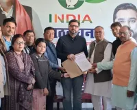 TET अनिवार्यता के विरोध में सांसद को सौंपा ज्ञापन, शिक्षकों के प्रतिनिधिमंडल ने की संसद में मुद्दा उठाने की मांग