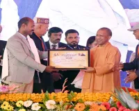 पद्मश्री किसान रामसरन के द्वार पहुंची सरकार, सीएम योगी ने बाराबंकी से शुरू की किसान पाठशाला, प्रगतिशील किसानों का किया सम्मान