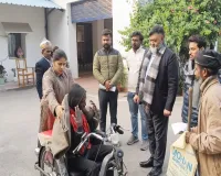 Gonda News: ट्राई साइकिल और अन्त्योदय राशन कार्ड मिला तो खिल उठा घिसई का चेहरा 