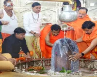 महाकालेश्वर मंदिर पहुंचे एमपी के मुख्यमंत्री और जीपी नड्डा, भगवान महाकाल का अभिषेक कर की सुख-शांति की कामना 
