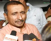 उन्नाव रेप केस : पीड़िता और परिवार ने जंतर-मंतर पर किया विरोध प्रदर्शन, मांगी सुरक्षा