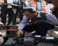 बाराबंकी : रेल संरक्षा आयुक्त ने ट्रैक, स्टेशन और सिग्नलिंग का बारीकी से किया निरीक्षण