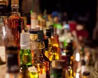 UP आबकारी विभाग का बड़ा फैसला : अब विशेष पर्व पर एक घंटे अधिक खुलेंगी मदिरा की दुकानें