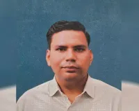 UP: बीएलओ की रात में सोते समय मौत, तनाव की बात कह रहे शिक्षक