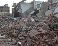 Bareilly: जमींदोज हुए तौकीर के करीबियों के दोनों अवैध बरातघर, सूफी टोला दूसरे दिन भी बना रहा छावनी