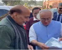 जयराम रमेश ने राजनाथ को सौंपी मणिबेन की डायरी: नेहरू पर उनके दावे को बताया गलत, बाबरी मस्जिद से जुड़ा है मामला