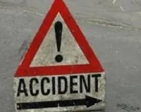 कोहरे का कोहराम... ट्रक और बस की टक्कर से भारी नुकसान, राष्ट्रीय राजमार्ग पर लगा लंबा जाम