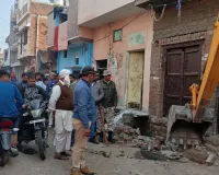 Bareilly : बानखाना में गरजी नगर निगम की जेसीबी...जल निकासी रोक रहे अवैध निर्माण तोड़े