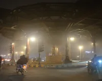 Bareilly: कुछ देर की राहत के बाद फिर छायी घने कोहरे की चादर