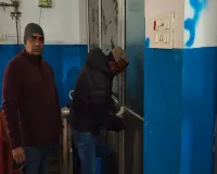 Rampur : प्रसूता की मौत के बाद प्राइवेट अस्पताल का ओटी किया गया सील