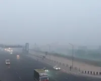 Moradabad: सुबह घना कोहरा, दिन में धूप और शाम को ठिठुरन