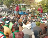 महिलाओं सहित हजारों किसान सड़क पर... किसानों ने 14 सूत्री मांगों पर नगर निगम मुख्यालय घेरा