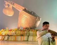 लता चौक से रामपथ पर ई-रिक्शा पर प्रतिबंध... बिना सत्यापन के बाहरी महिलाएं सड़क पर बेच रही सामान, जानें क्या बोले सीओ