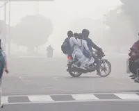 Prayagraj Cold Wave Alert : ठंड और कोहरे की बढ़ी तीव्रता, जनजीवन आंशिक रूप से प्रभावित 