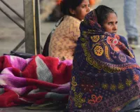 उत्तर भारत में ठंड का तांडव: यूपी की हालात सबसे ज्यादा खराब...विजिबिलिटी जीरो, 27 जिलों में कोहरा छाया, ट्रेनें घंटों लेट, फ्लाइट्स कैंसिल