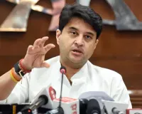 Sanchar Saathi app controversy:  जासूसी के आरोपों पर सिंधिया का पलटवार, कहा-“संचार साथी ऐप को जब मन करे डिलीट कर दो...” 