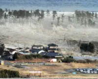 जापान में 7.5 तीव्रता के भूकंप ने मचाई तबाही... 23 लोग घायल, अलर्ट जारी