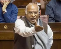  Vande Matram Controversy:अमित शाह पर बरसे खरदे... कहा- ‘वंदे मातरम’ के पहले दो छंदों के इस्तेमाल का फैसला सिर्फ नेहरू का नहीं था