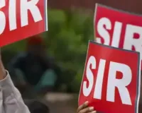 SIR की समय सीमा खत्म होने से पहले राजनीतिक दलों ने झोंकी ताकत, बोला विपक्ष- 3 करोड़ वोटरों के नाम कटने का खतरा