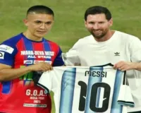 'मेस्सी की कला ही मेरा इलाज', G.O.A.T से मिलने के बाद भावुक हुए छेत्री, कहा- पूरा हुआ सपना और फर्ज