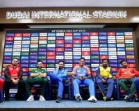 T20 वर्ल्ड कप 2026 ट्रॉफी टूर की धूम: कतर की धो नाव से ओमान की ग्रैंड मस्जिद तक फैंस का जश्न