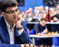 24 दिसंबर: विश्वनाथन आनंद पहले भारतीय विश्व शतरंज चैंपियन बने 