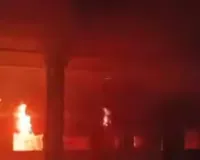 टाटानगर-एर्नाकुलम एक्सप्रेस के दो डिब्बों में लगी भीषण आग, एक की मौत, कई घायल