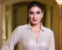 रवीना टंडन ने बांग्लादेश में हिंदू युवक की बर्बर हत्या पर उठाई अवाज, कहा- 'कुछ लोग इन क्रूरताओं को भी जस्टिफाई करेंगे'