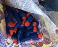 नामचीन कंपनी की आड़ में बना रहे थे नकली उत्पाद, दो दुकानों से मिला 387 बोतल नकली हारपिक