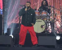 पहला नशा पहला खुमार पर झूमे ऑडियंस... अंश ठाकुर ने बंधा समा, बोहो फेस्ट में युवा और परिवारिक श्रोता जमकर नाचे