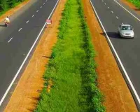 सड़क सुरक्षा को जन-आंदोलन बनाने की मुहिम: ‘सड़क सुरक्षा मित्र’ और ‘राहवीर’ योजनाओं का यूपी में जोरदार विस्तार