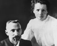 21 दिसंबर : रसायन शास्त्री पियरे और मैरी क्यूरी ने रेडियम की खोज की 