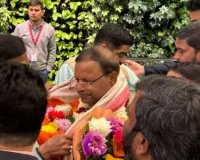  लखनऊ : भाजपा प्रदेश अध्यक्ष का चुनाव, नामांकन के लिए पार्टी मुख्यालय पहुंच रहे नेता, चर्चा में क्यों हैं केंद्रीय मंत्री पंकज चौधरी  