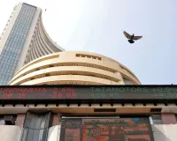 Stock Market Today:  सेंसेक्स-निफ्टी की मजबूत शुरुआत, शुरुआती बढ़त खोकर नकारात्मक दायरे में कारोबार 