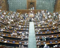 मेजें थपथपाकर क्रिकेट-कबड्डी महिला विजेताओं को लोकसभा में बधाई, ओम बिरला ने सदन में कहा-देश के लिए गौरव का पल   