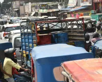  'VVIP के लिए इंतजाम, शहर में भीषण जाम' मुख्य सड़कों-चौराहों पर घंटों परेशान हुए लोग, फंसी रही एंबुलेंस