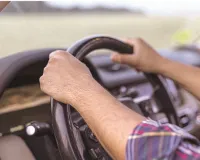 नए ड्राइवरों के लिए सुरक्षित ड्राइविंग टिप्स
