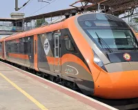 Bareilly : सियार से टकराई वंदे भारत, इंजन के नीचे का हिस्सा हुआ क्षतिग्रस्त