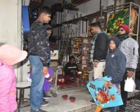 Bareilly : मकर संक्रांति पर खूब बिकी पतंग, 50 लाख का कारोबार