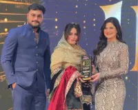 रामपुर : रामपुर की शैला खान को जरीन खान ने दिया आईआईबीए अवार्ड