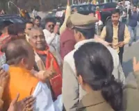 पंकज चौधरी के आगमन पर चरमराई कानपुर का ट्रैफिक व्यवस्था, महाजाम में फंसे पैदल चले सांसद, एडीसीपी से झड़प 